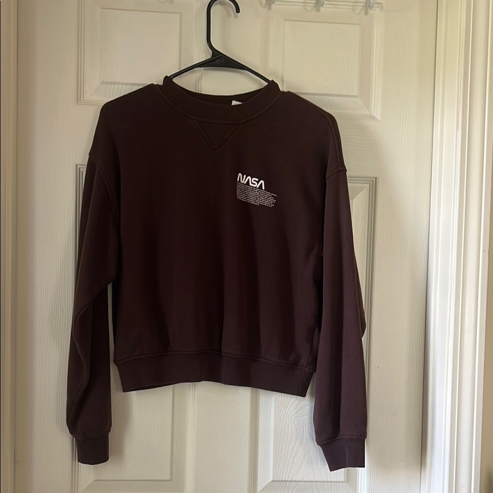 Divided Brown Crop Relaxed Sweatshirt